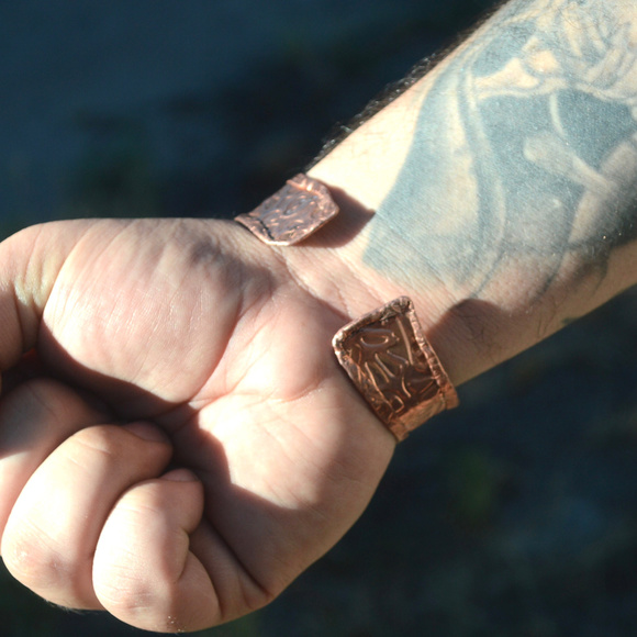 Mens Copper Embossed Cuff Bracelet Arthritis Mans - Picture 9 of 12